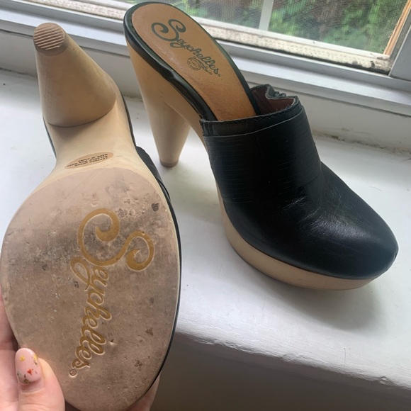 Seychelles Platform Leather Heels - Picture 2 of 4